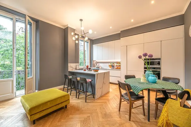 Cucina e living con dettagli contemporanei